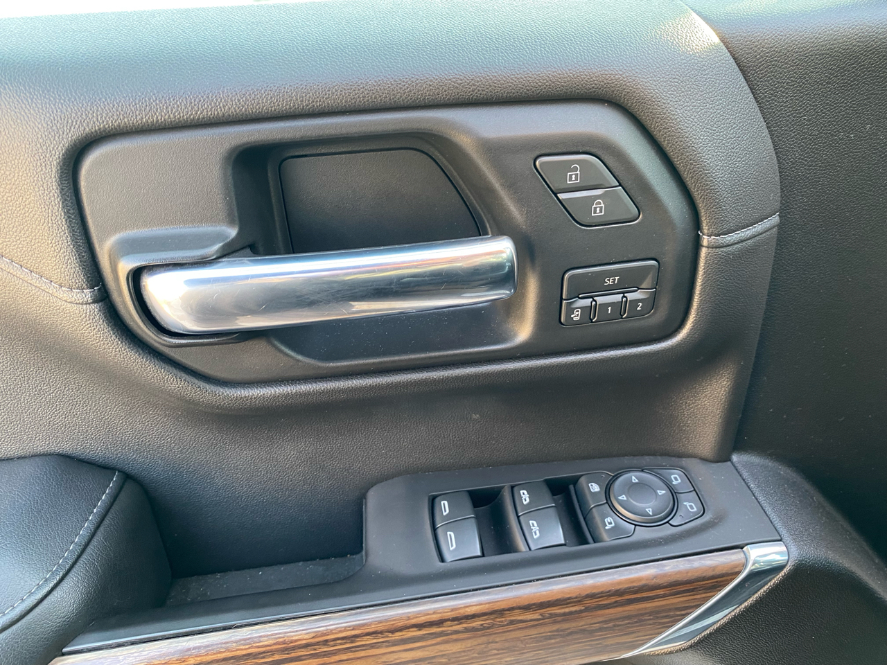 Chevrolet Silverado 1500 High Country Crew Cab 4WD 2020