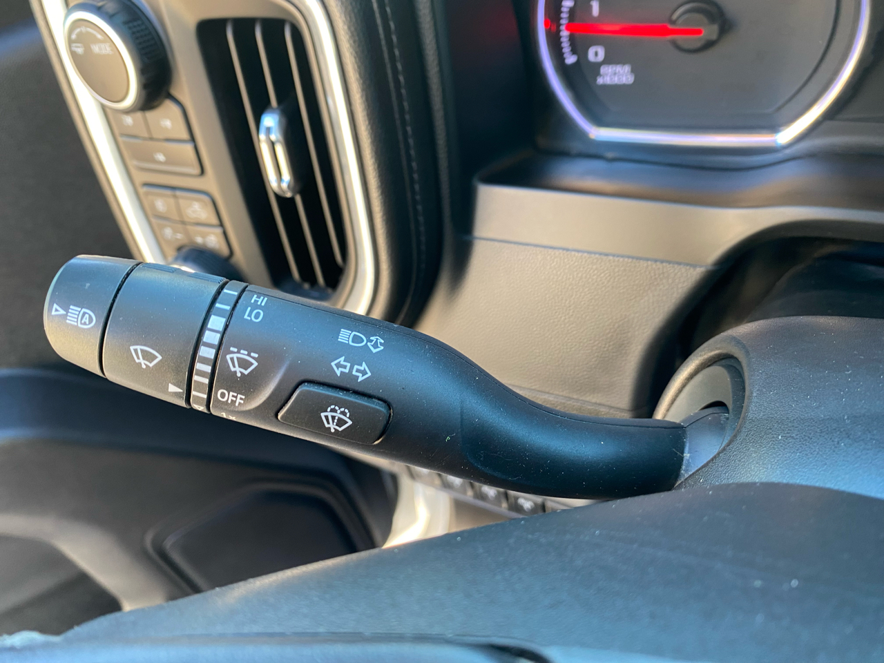 Chevrolet Silverado 2500HD 4WD Crew Cab 159" LT 2022