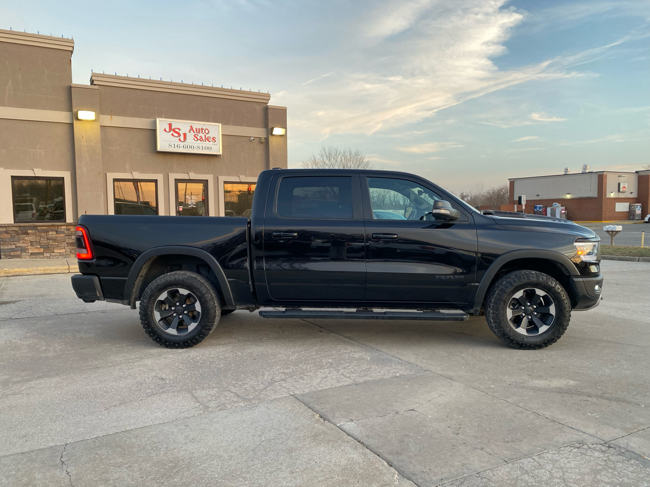 RAM 1500 Rebel 4x4 Crew Cab 5'7" Box 2020