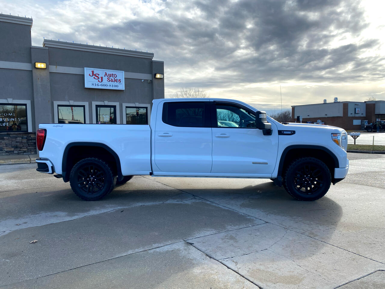 GMC Sierra 1500 Limited Elevation Crew Cab 4WD 2022