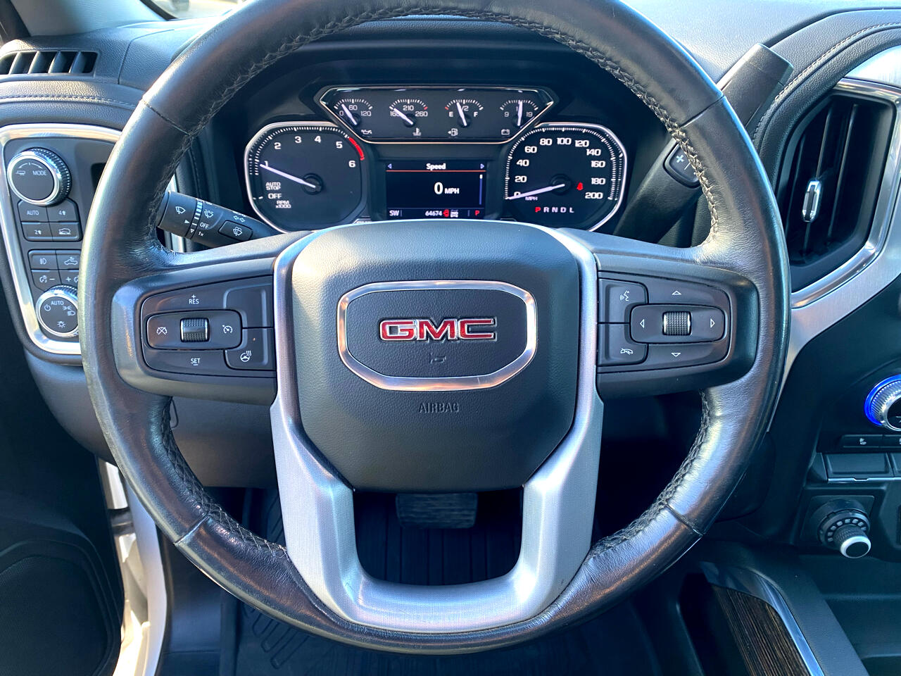 GMC Sierra 1500 Limited Elevation Crew Cab 4WD 2022