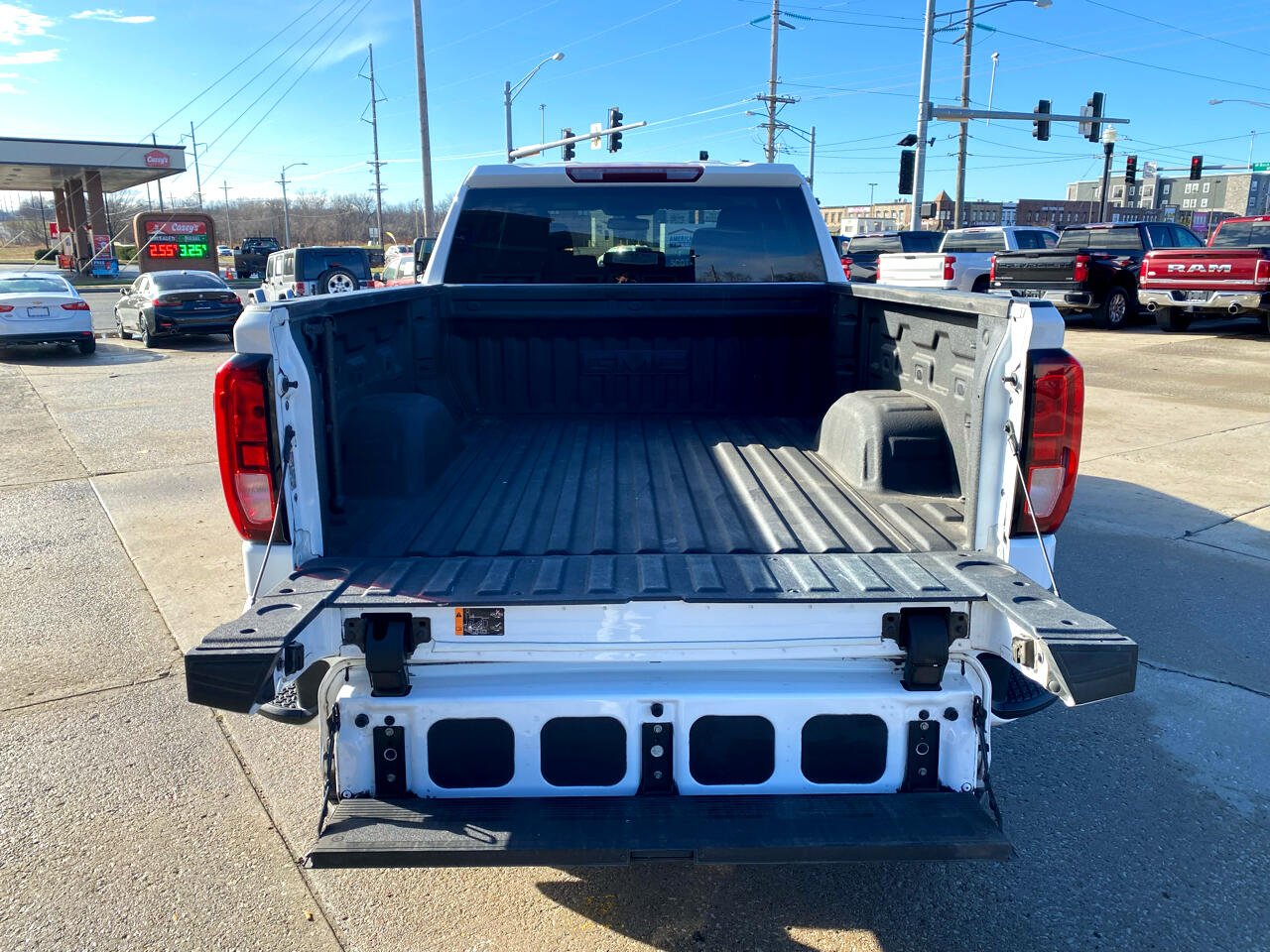 GMC Sierra 1500 Limited Elevation Crew Cab 4WD 2022