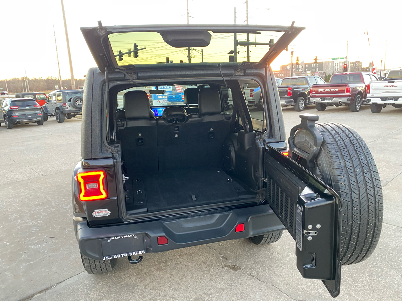 Jeep Wrangler Unlimited Sahara 4x4 2018