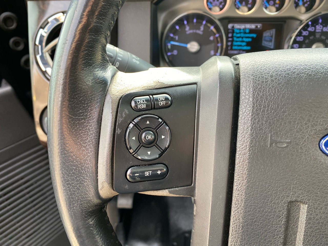 Ford Super Duty F-350 SRW  2013