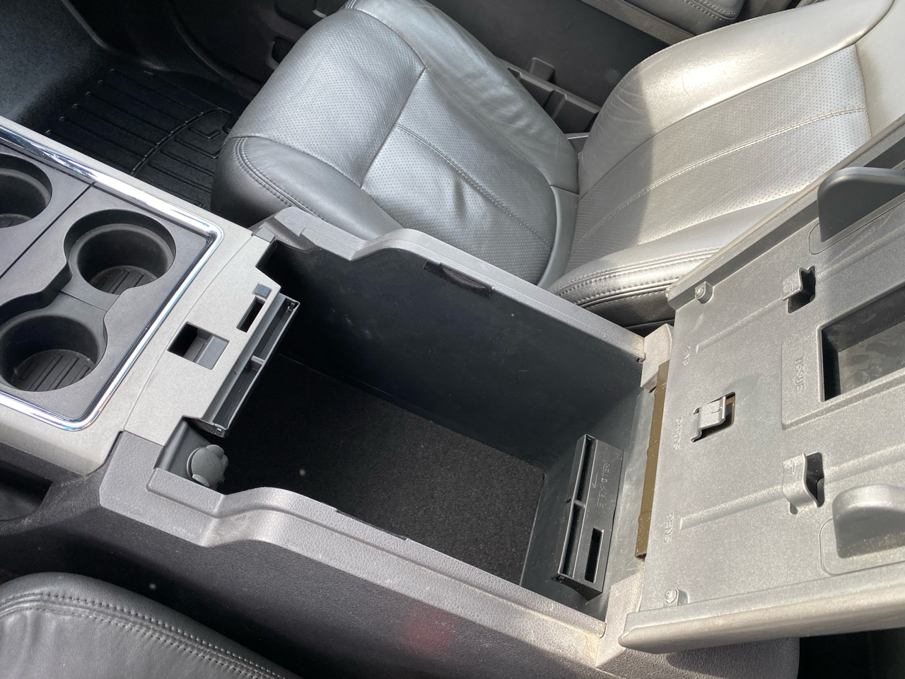 Ford Super Duty F-350 SRW  2013