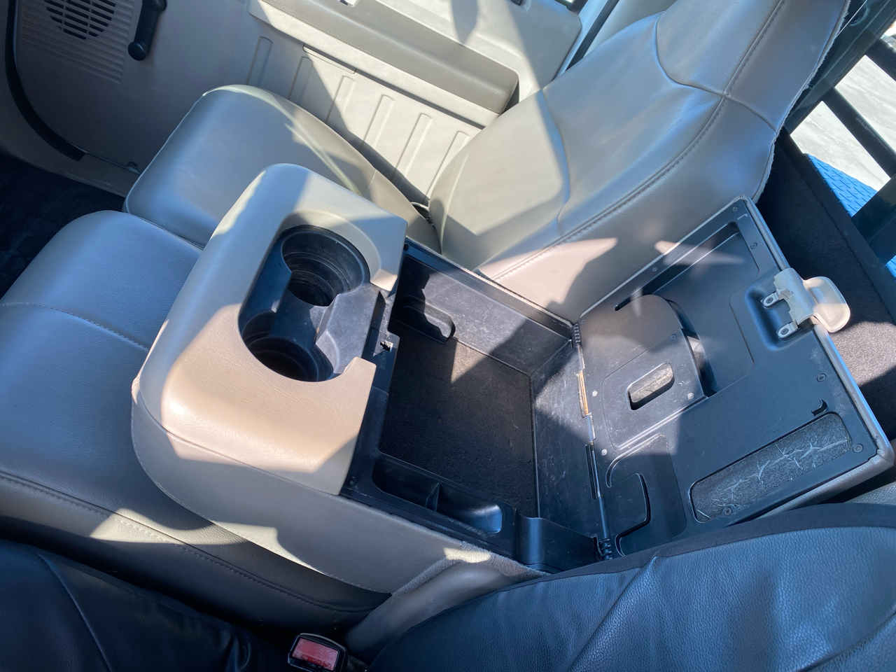 Ford Super Duty F-550 DRW  2008