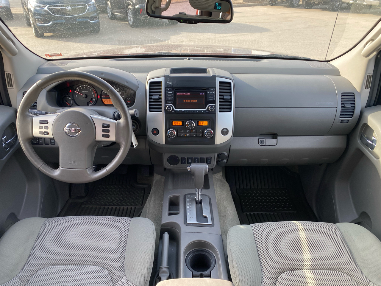 Nissan Frontier 2WD Crew Cab SWB Auto SV 2016