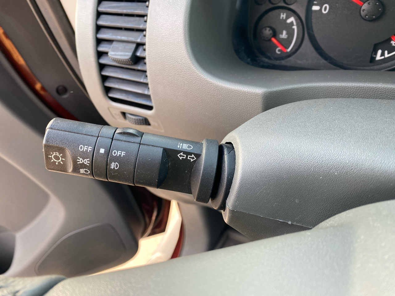 Nissan Frontier 2WD Crew Cab SWB Auto SV 2016