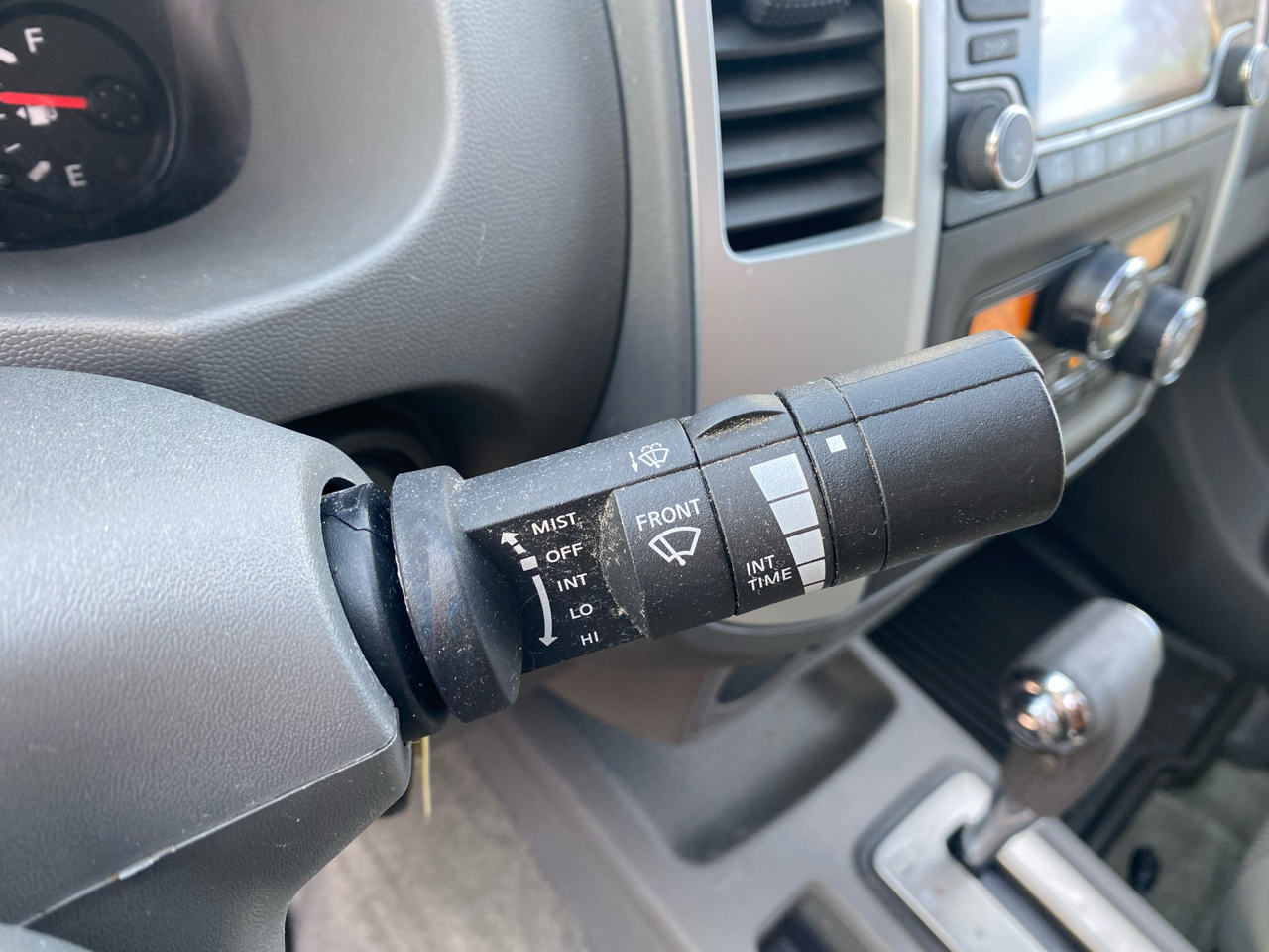 Nissan Frontier 2WD Crew Cab SWB Auto SV 2016