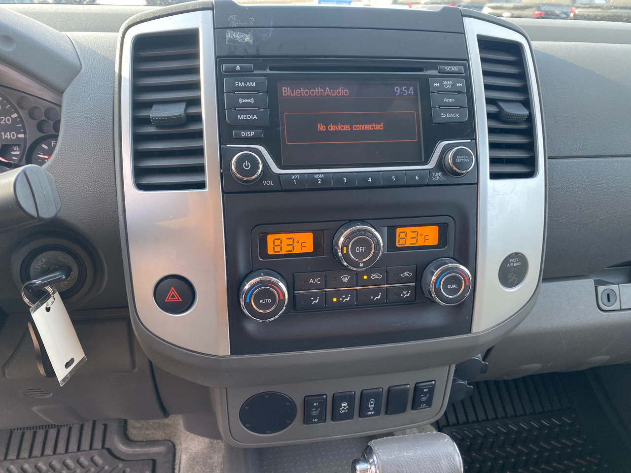 Nissan Frontier 2WD Crew Cab SWB Auto SV 2016