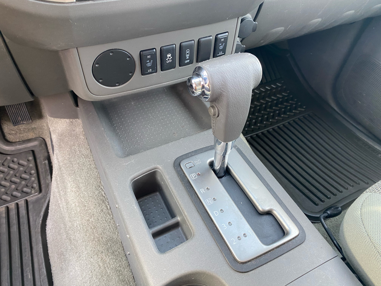 Nissan Frontier 2WD Crew Cab SWB Auto SV 2016