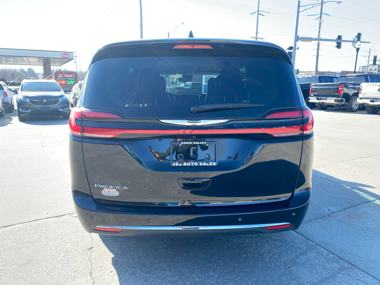 Chrysler Pacifica Touring L FWD 2024