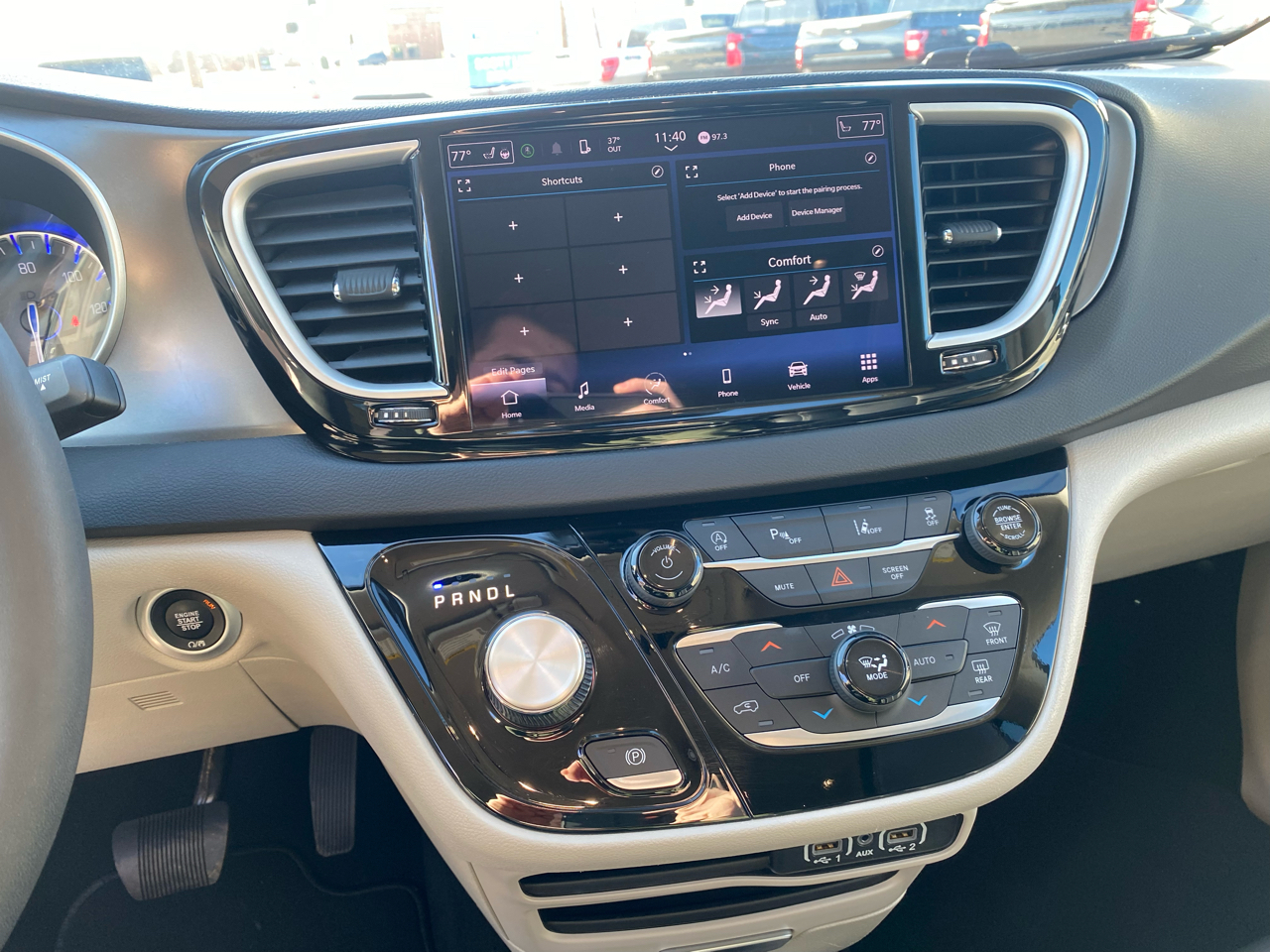 Chrysler Pacifica Touring L FWD 2024