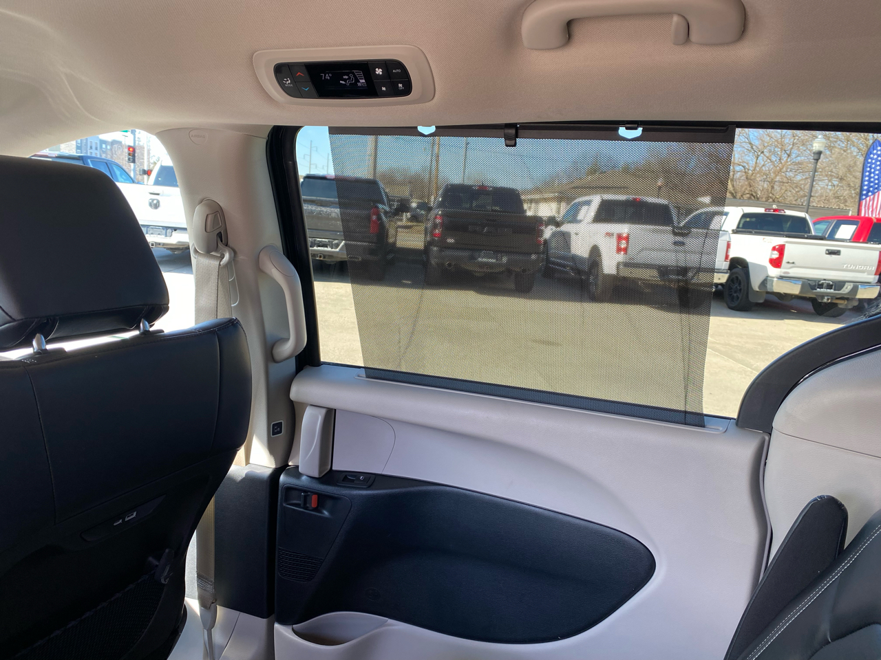 Chrysler Pacifica Touring L FWD 2024