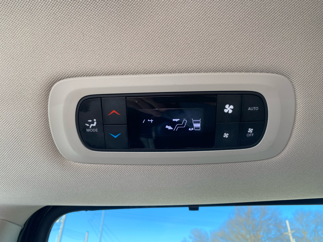 Chrysler Pacifica Touring L FWD 2024