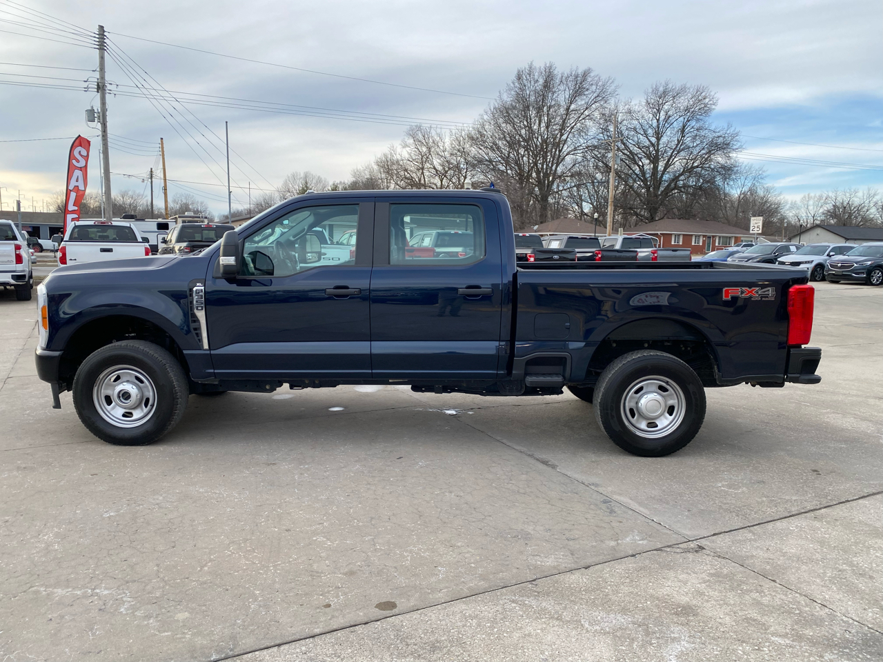 Ford Super Duty F-350 SRW  2023