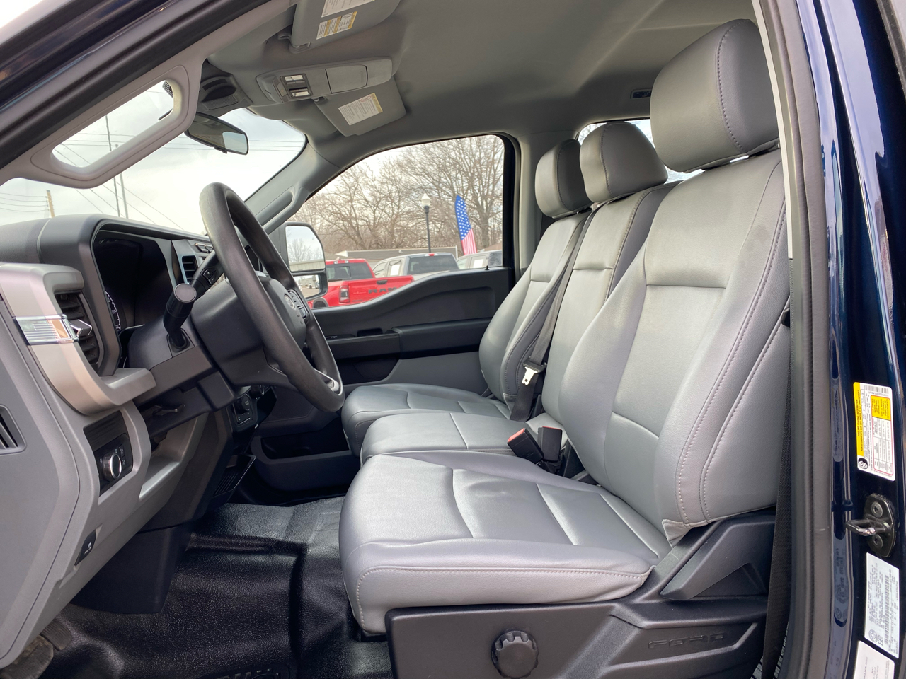 Ford Super Duty F-350 SRW  2023