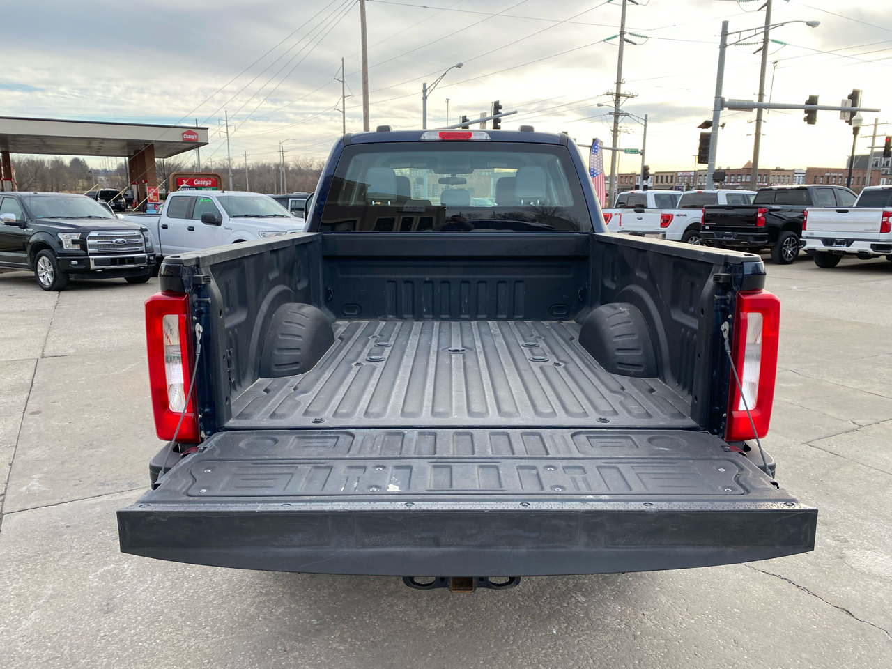 Ford Super Duty F-350 SRW  2023