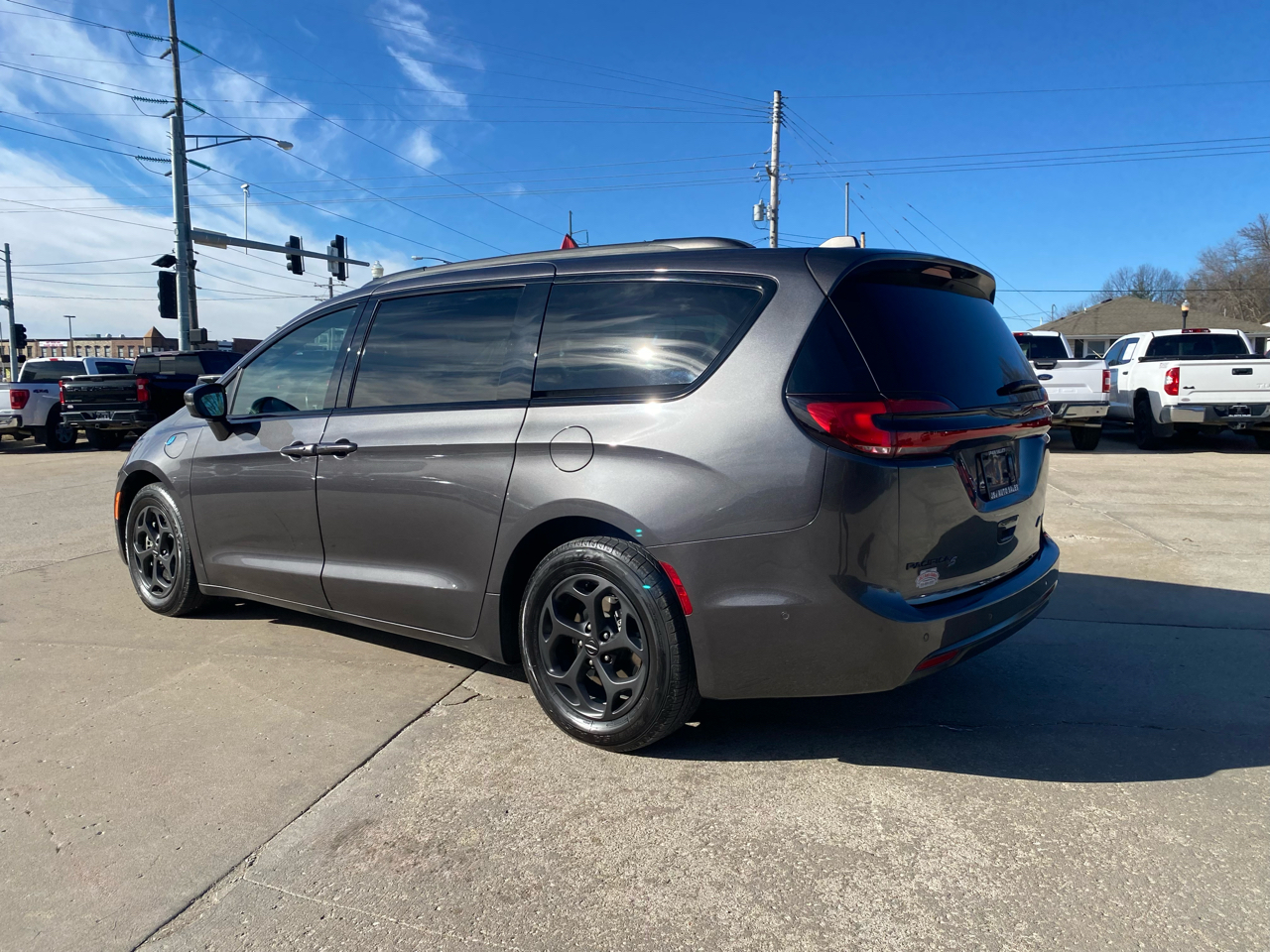 Chrysler Pacifica Hybrid Touring L FWD 2021
