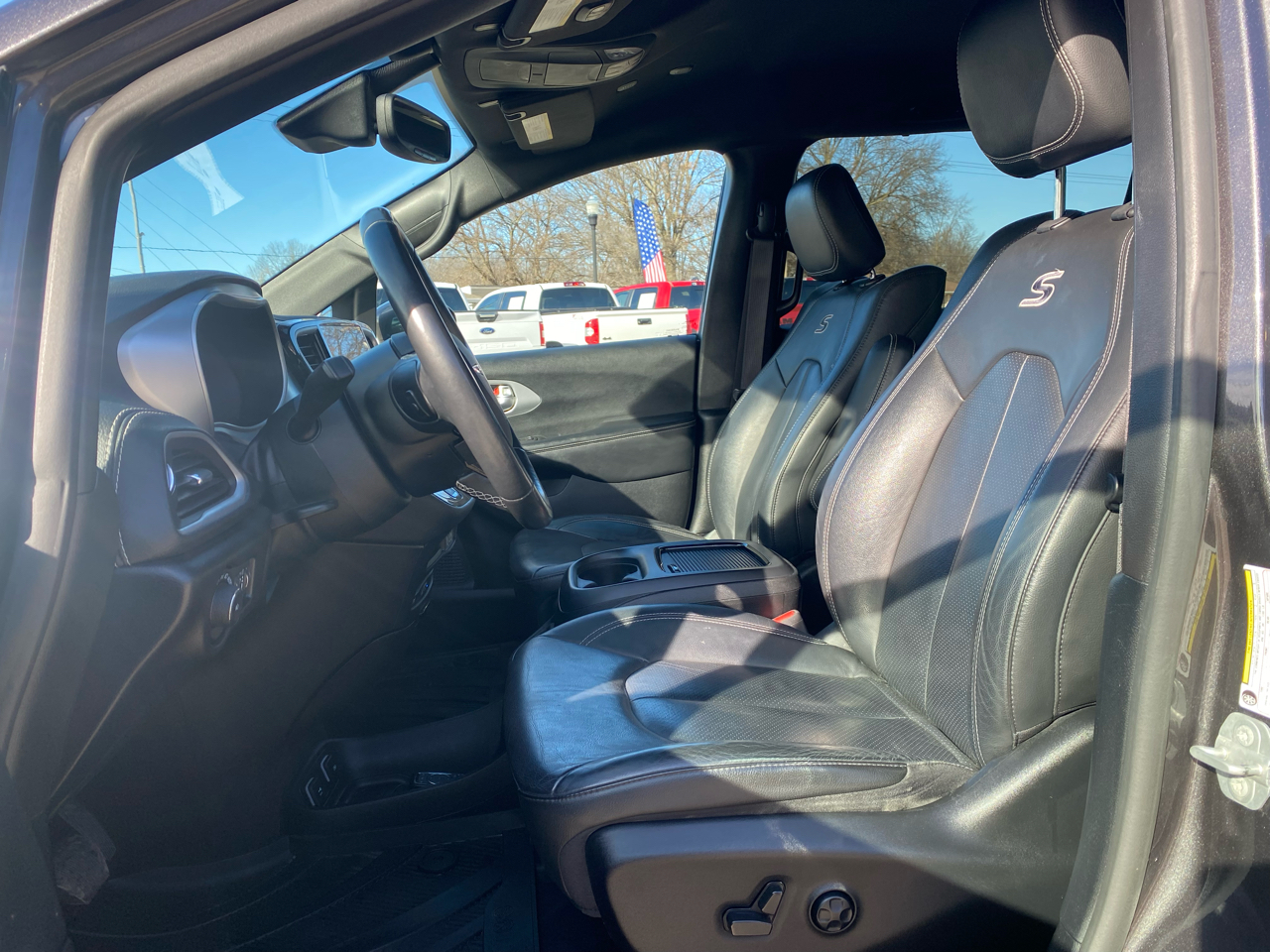 Chrysler Pacifica Hybrid Touring L FWD 2021