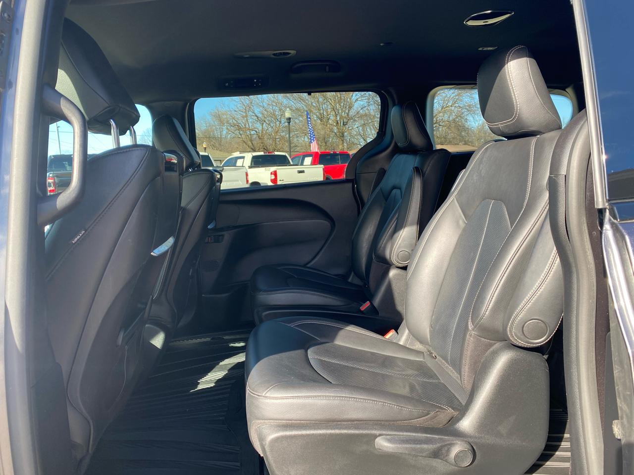 Chrysler Pacifica Hybrid Touring L FWD 2021