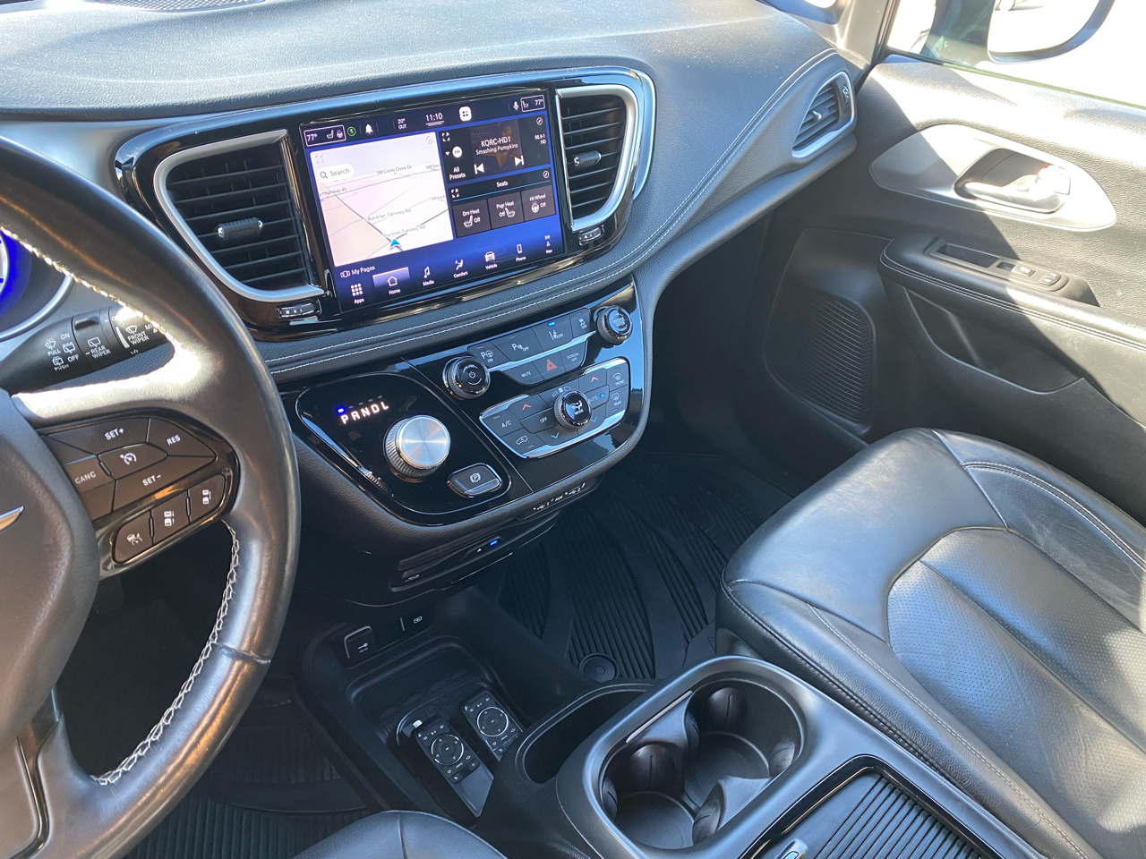 Chrysler Pacifica Hybrid Touring L FWD 2021