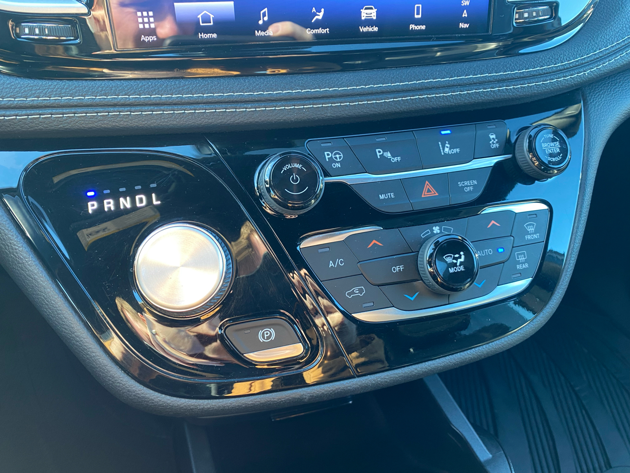 Chrysler Pacifica Hybrid Touring L FWD 2021