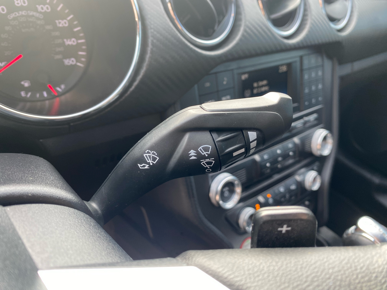 Ford Mustang V6 Fastback 2017