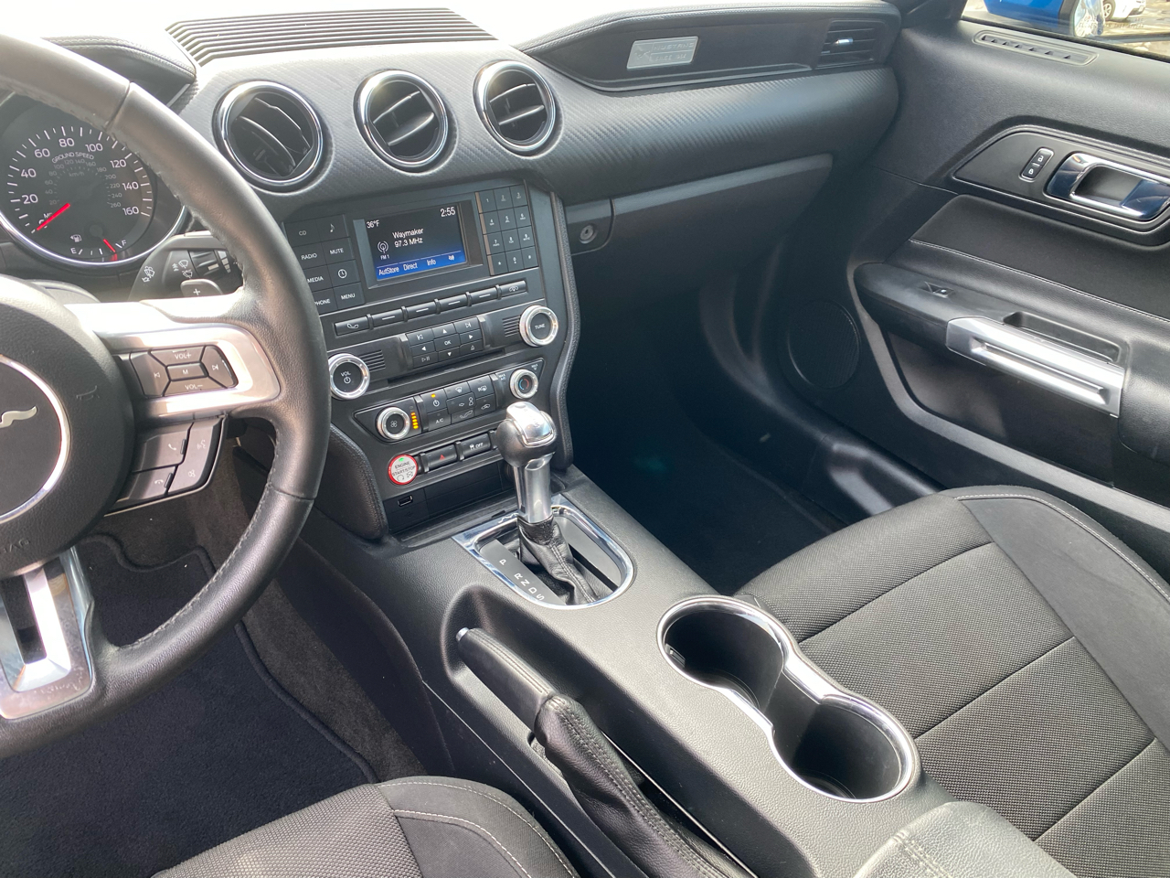 Ford Mustang V6 Fastback 2017