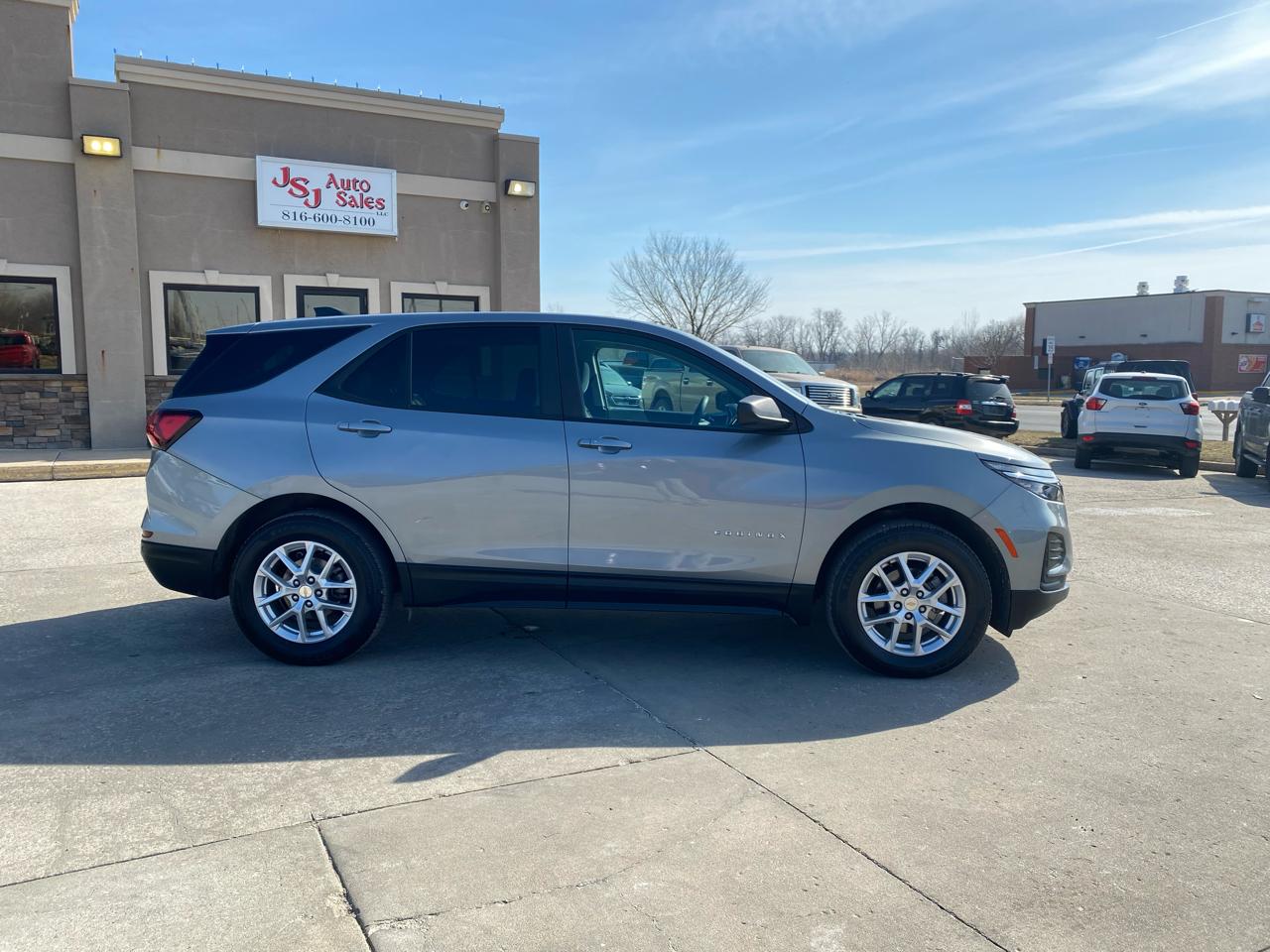 Chevrolet Equinox AWD 4dr LS w/1FL 2023