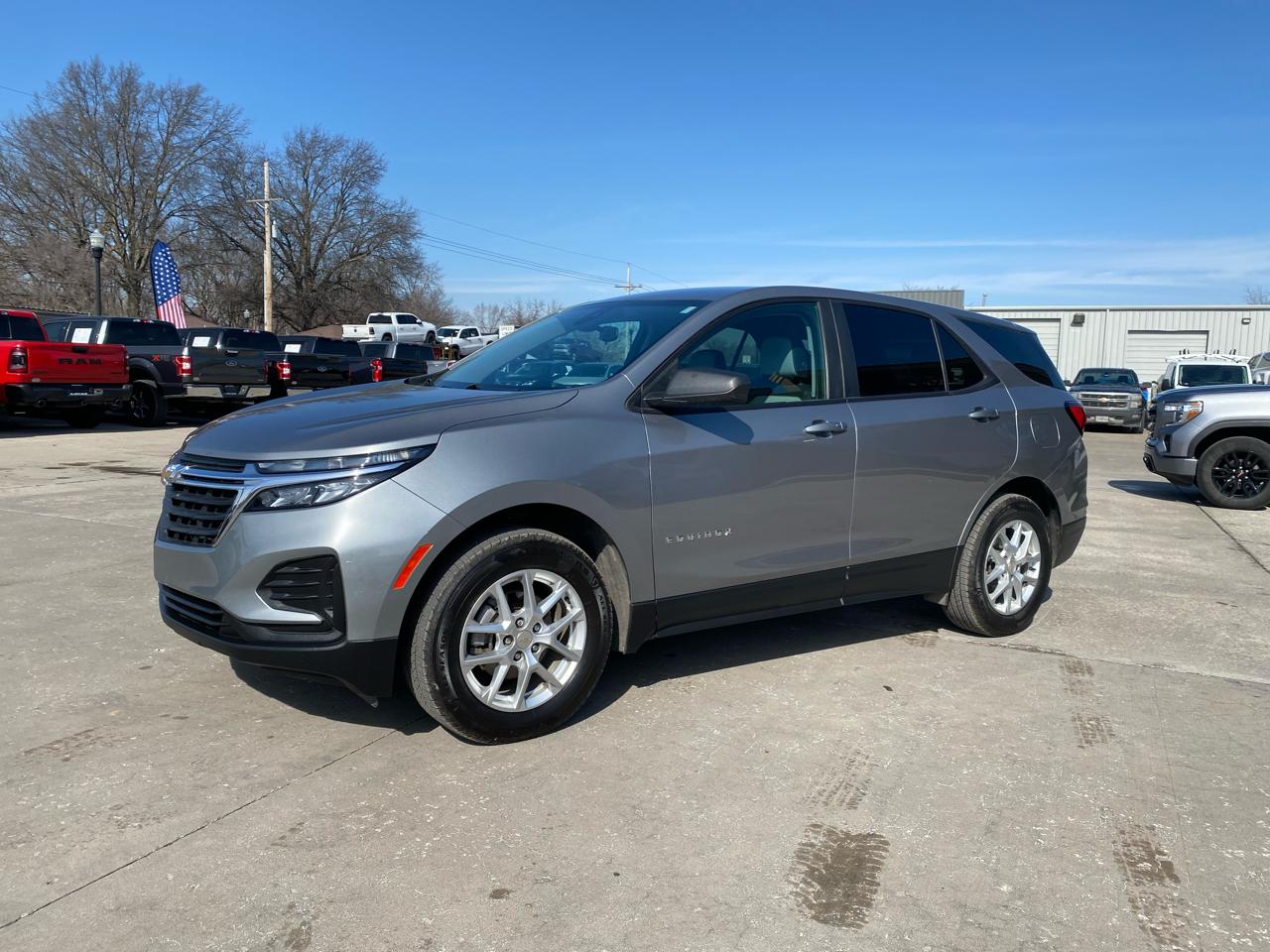 Chevrolet Equinox AWD 4dr LS w/1FL 2023