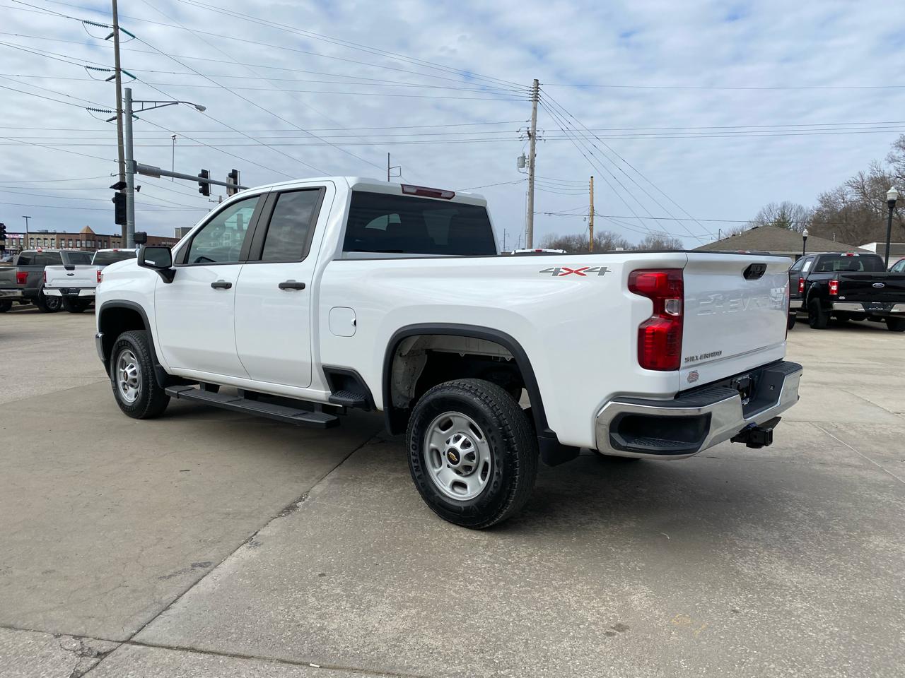 Chevrolet Silverado 2500HD 4WD Double Cab 149" Work Truck 2023