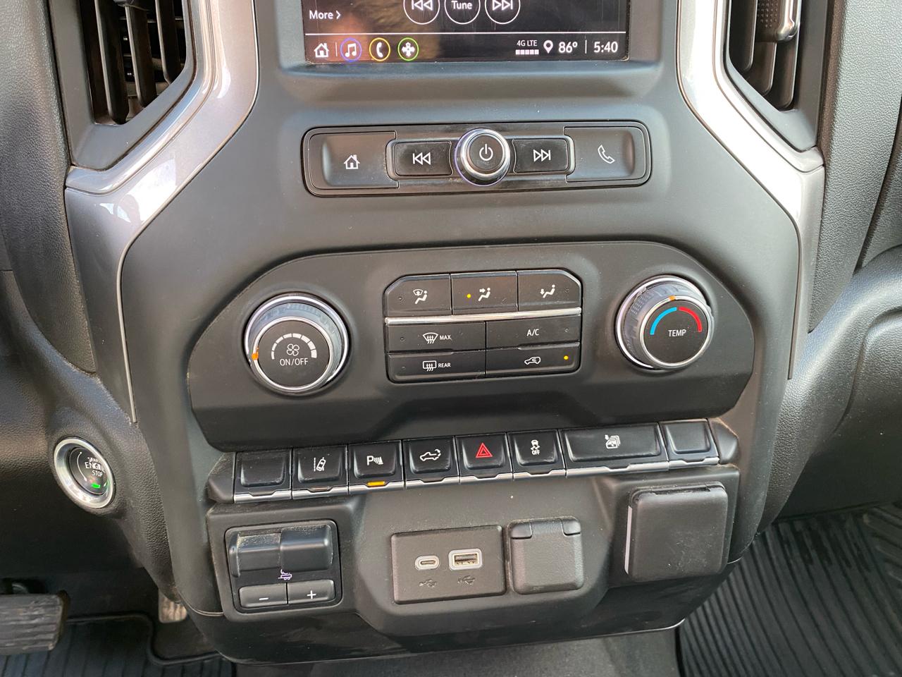 Chevrolet Silverado 2500HD 4WD Crew Cab 159" Custom 2024