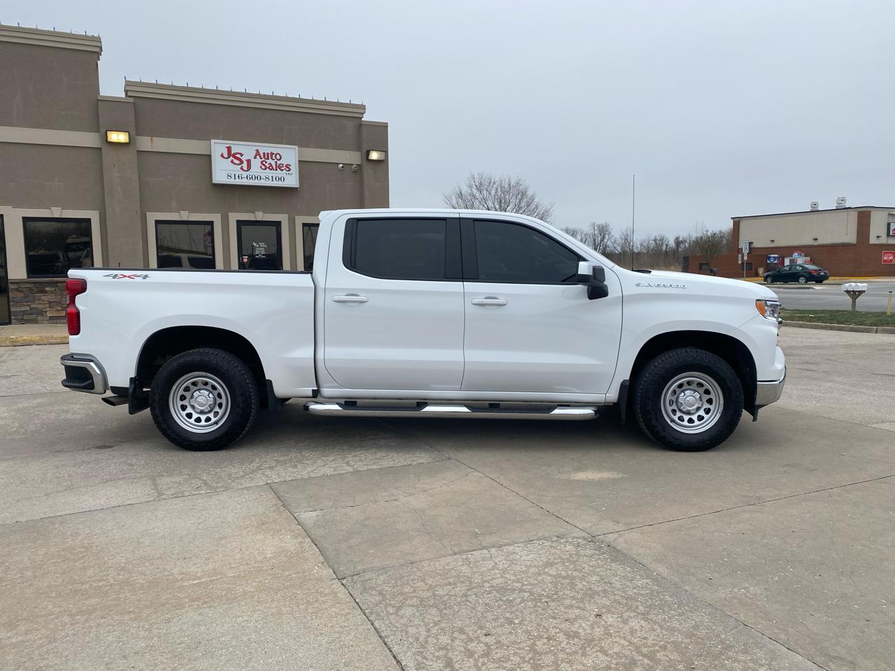 Chevrolet Silverado 1500 4WD Crew Cab 147" LT w/1LT 2024