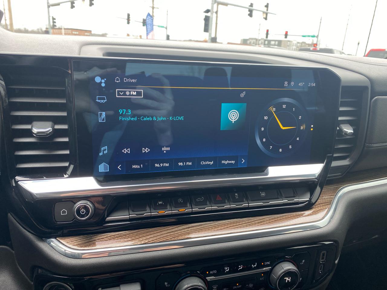 Chevrolet Silverado 1500 4WD Crew Cab 147" LT w/1LT 2024