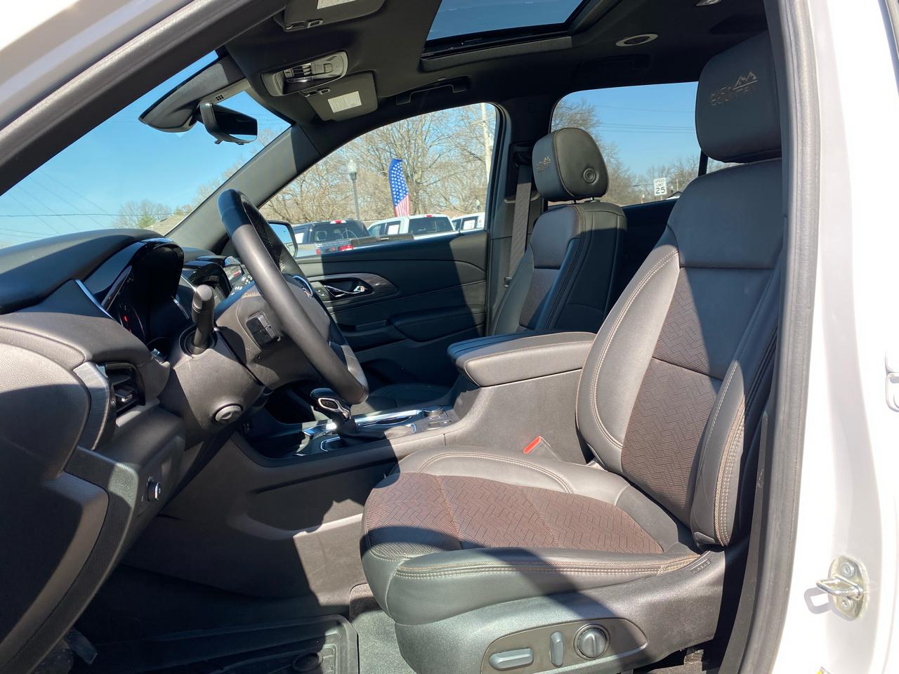 Chevrolet Traverse AWD 4dr High Country 2023