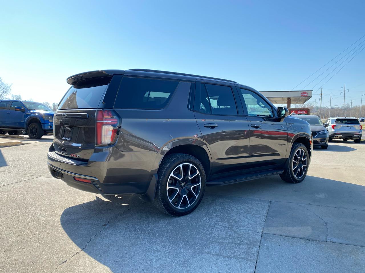 Chevrolet Tahoe 4WD 4dr RST 2021