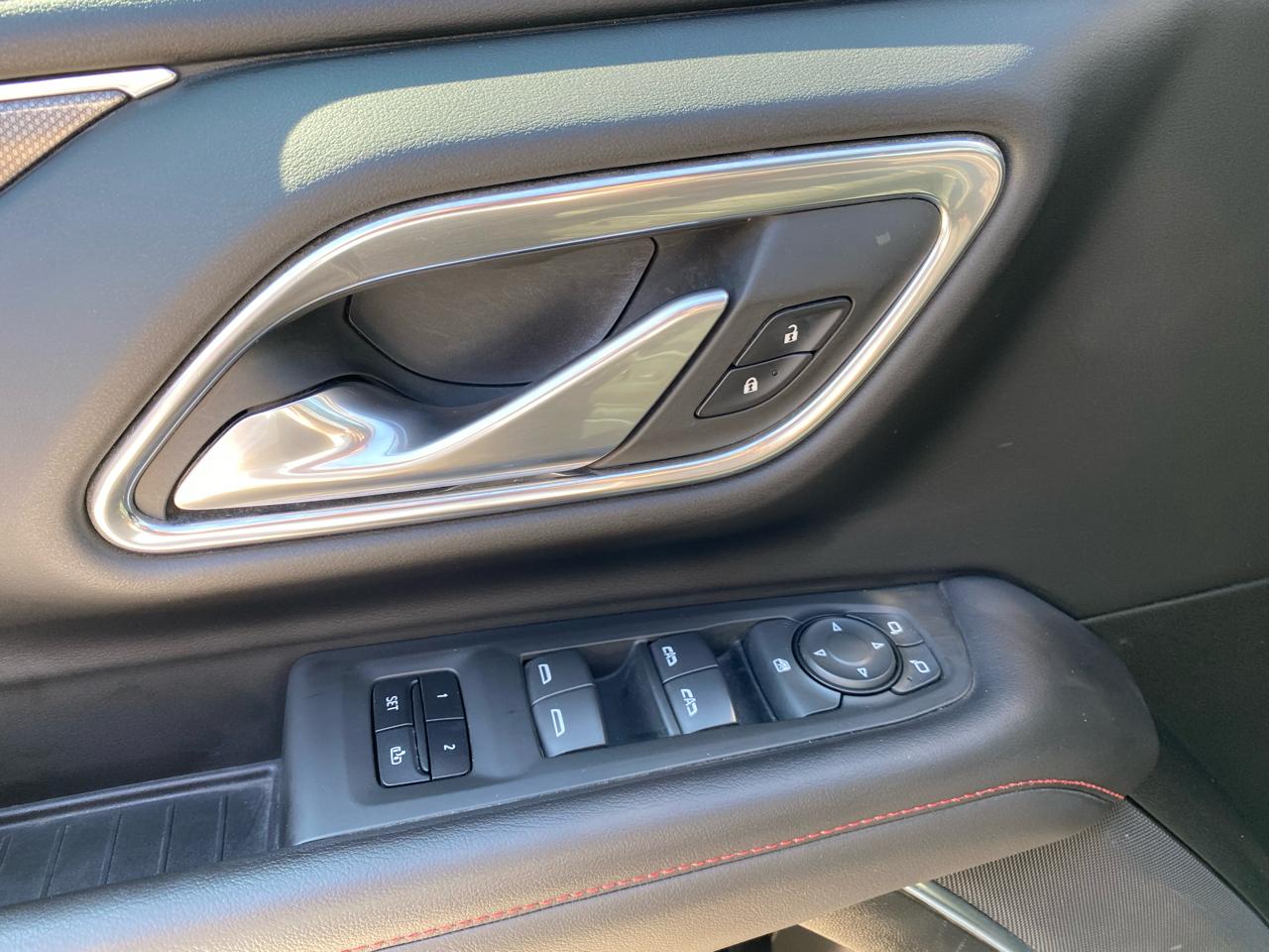 Chevrolet Tahoe 4WD 4dr RST 2021