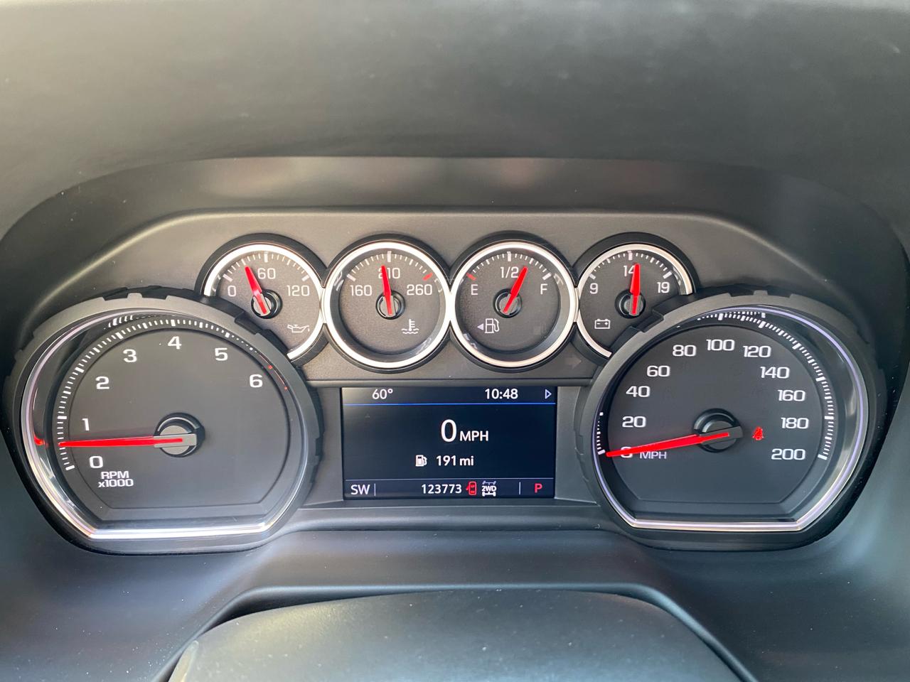 Chevrolet Tahoe 4WD 4dr RST 2021