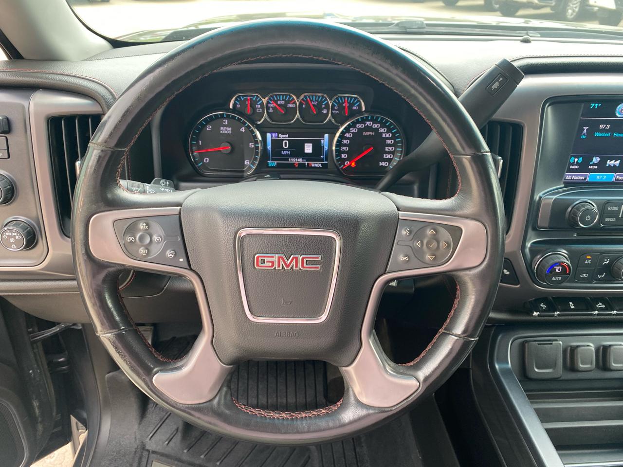 GMC Sierra 1500 4WD Double Cab 143.5" SLT 2017