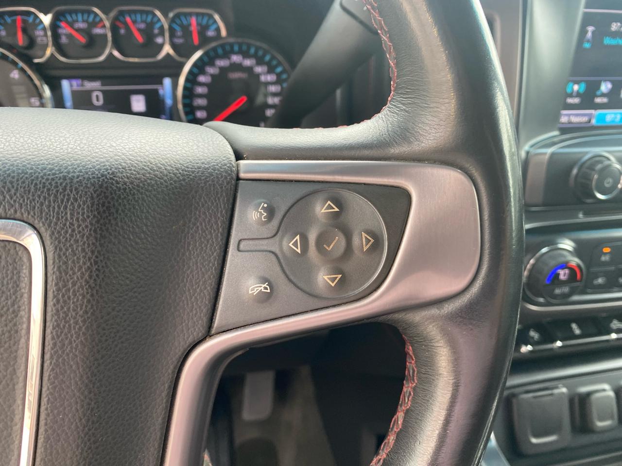 GMC Sierra 1500 4WD Double Cab 143.5" SLT 2017