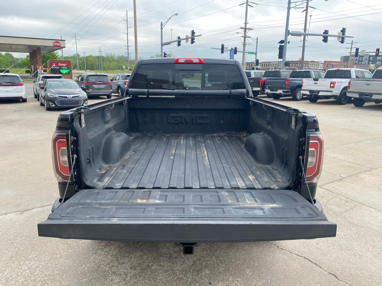 GMC Sierra 1500 4WD Double Cab 143.5" SLT 2017