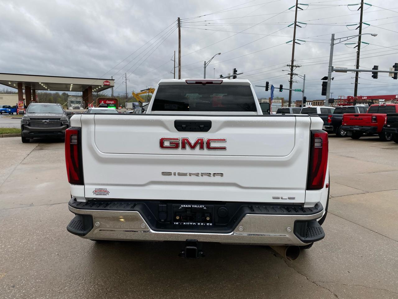 GMC Sierra 3500HD 4WD Crew Cab 172" SLE 2024