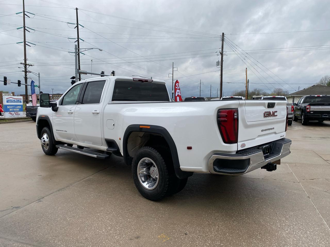 GMC Sierra 3500HD 4WD Crew Cab 172" SLE 2024