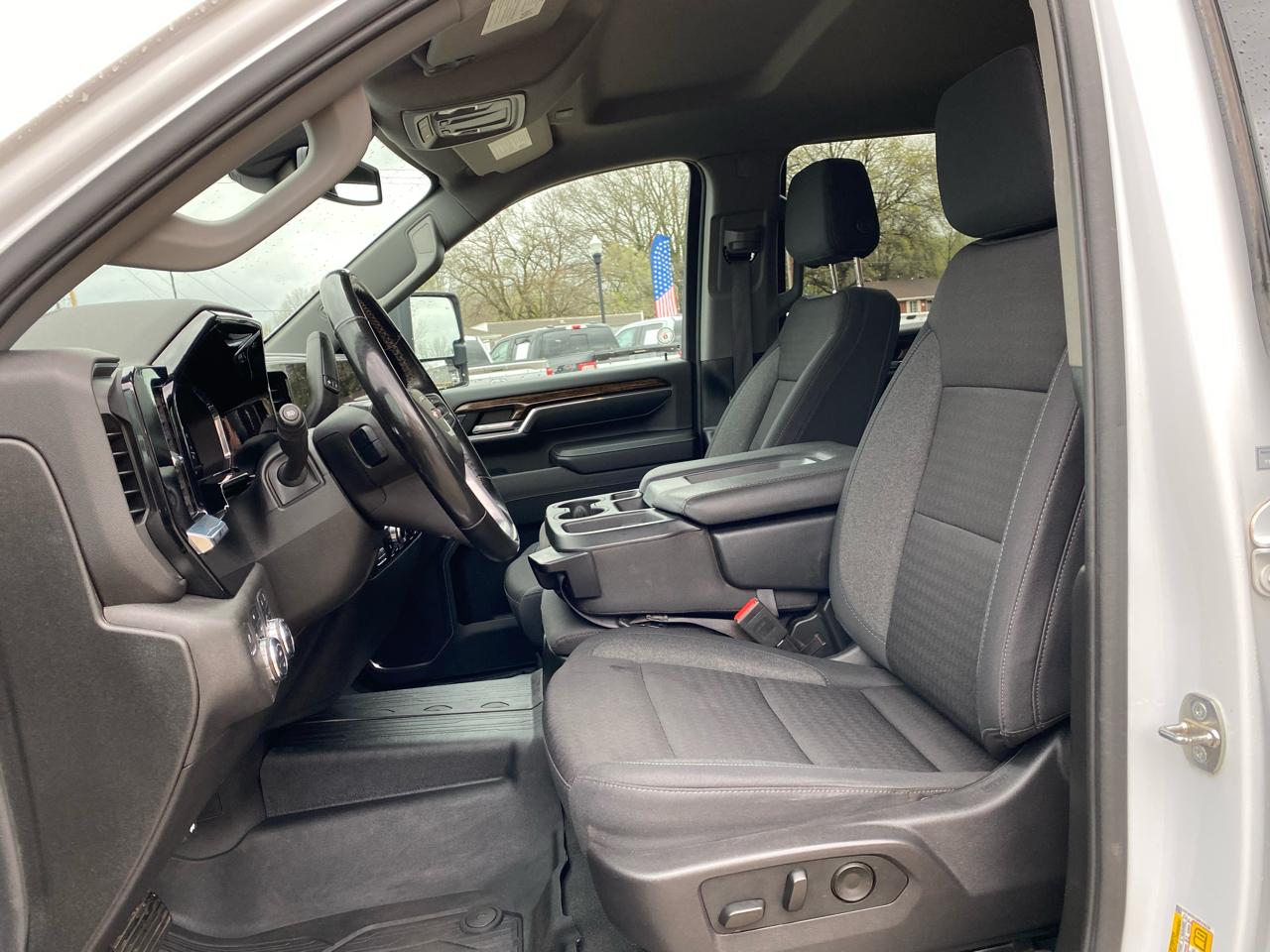 GMC Sierra 3500HD 4WD Crew Cab 172" SLE 2024