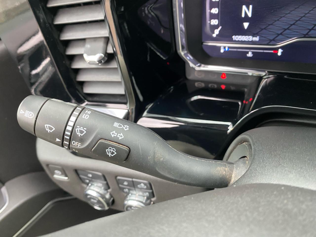 GMC Sierra 3500HD 4WD Crew Cab 172" SLE 2024