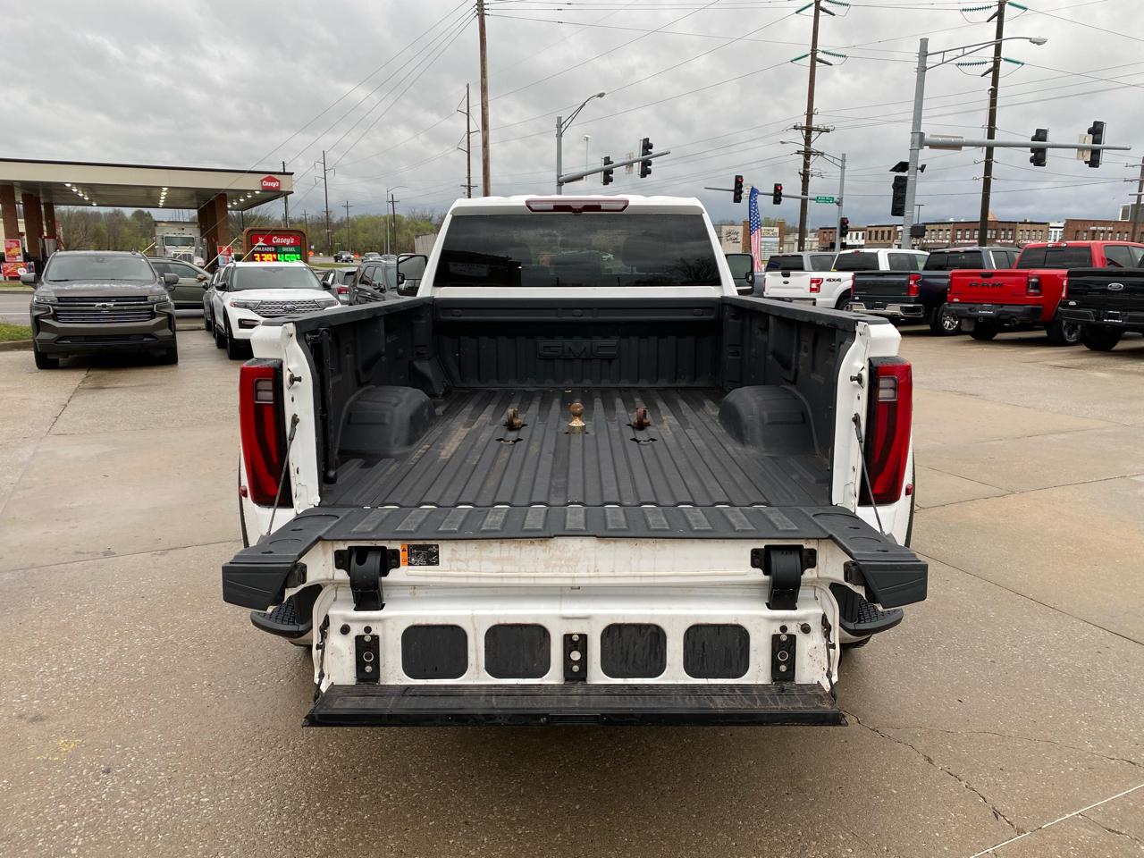 GMC Sierra 3500HD 4WD Crew Cab 172" SLE 2024