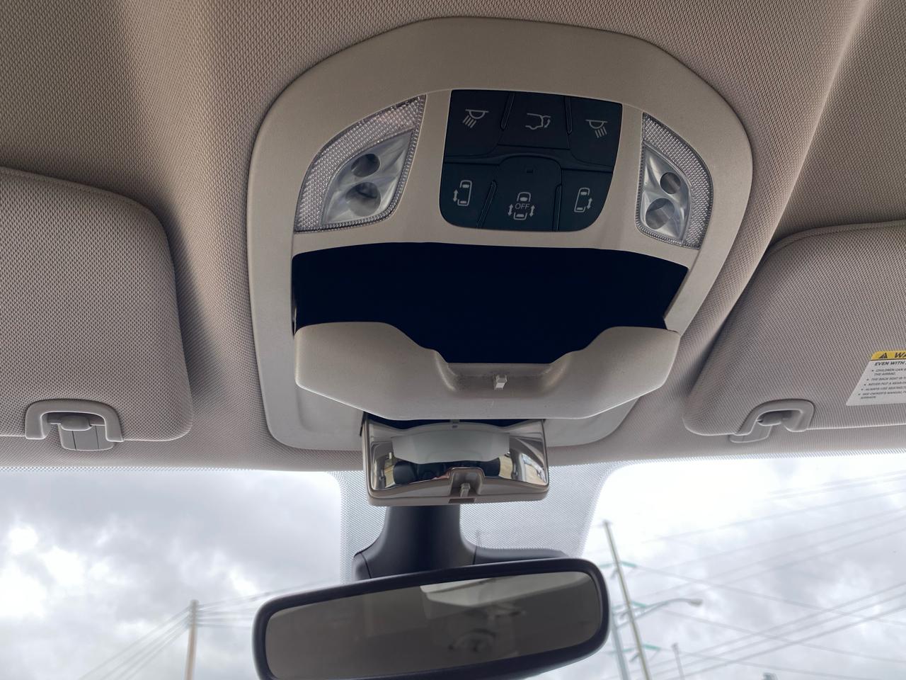 Chrysler Pacifica Hybrid Touring L FWD 2023