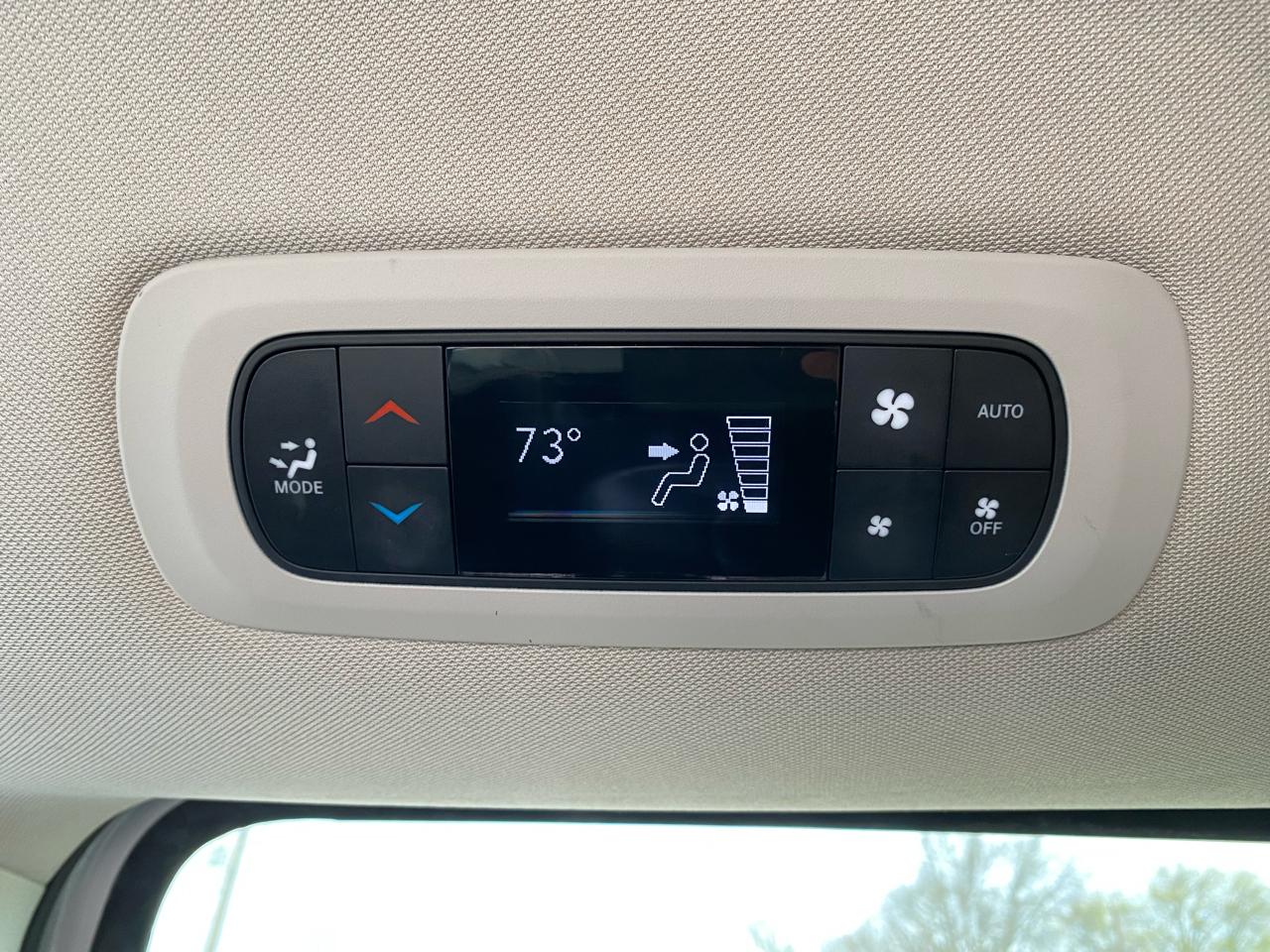 Chrysler Pacifica Hybrid Touring L FWD 2023