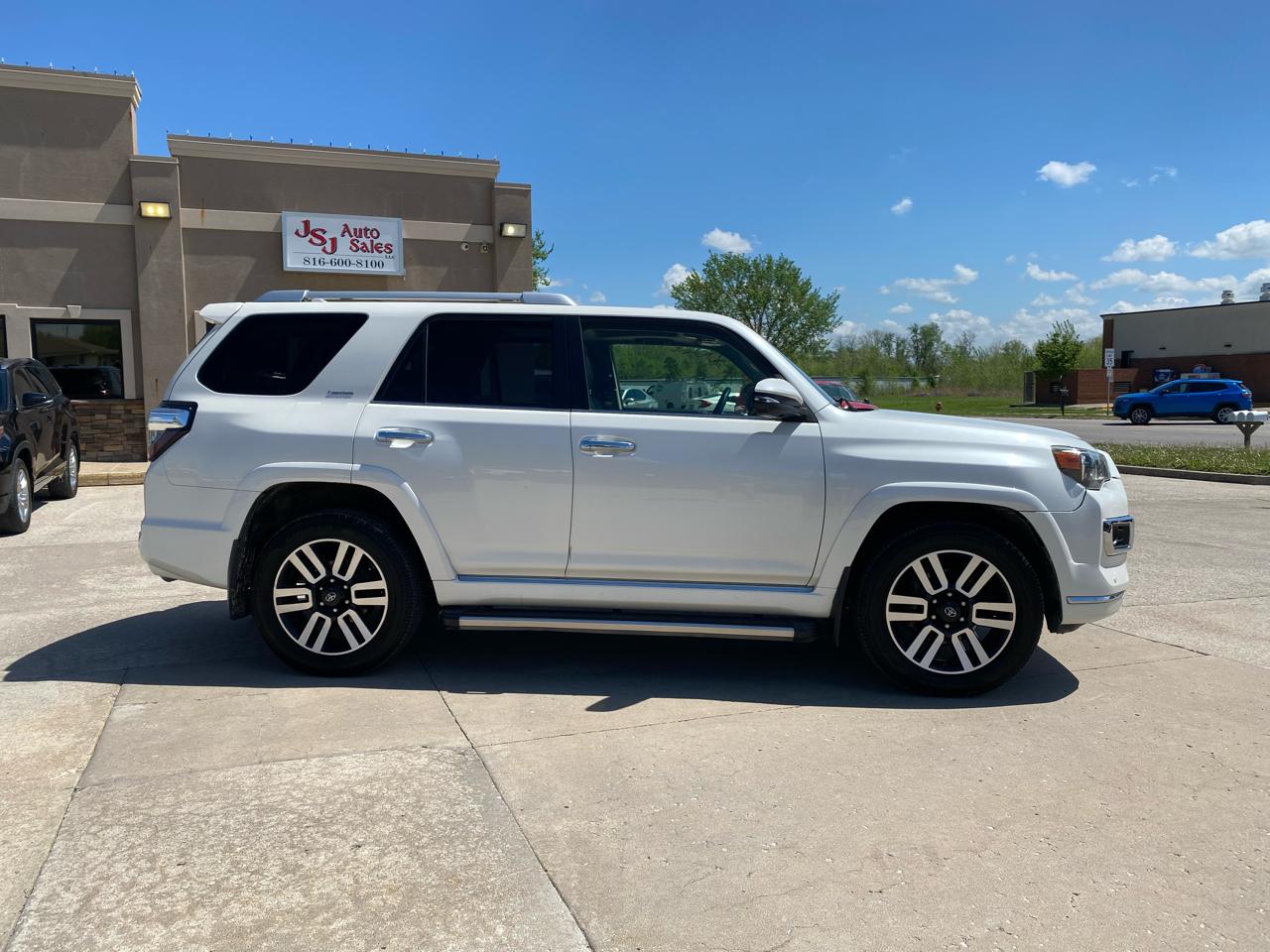 Toyota 4Runner Limited 4WD 2016